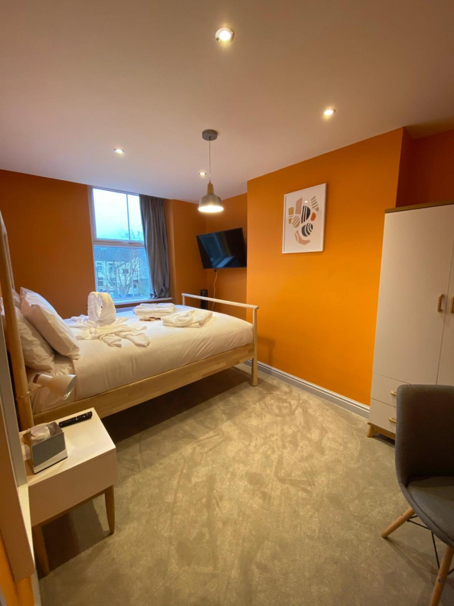 Aaron Wise - 17 Fitzhamon Apartments Cardiff Exterior foto